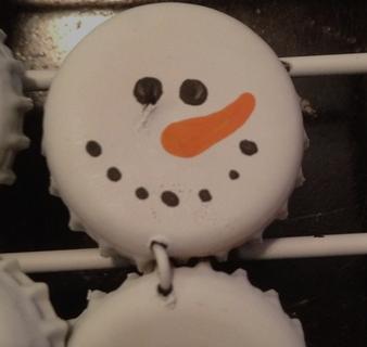 Como fazer um boneco de neve com material reciclado - Passo 3