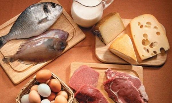 Quais alimentos aumentam os glóbulos vermelhos - Alimentos ricos em vitamina B12 para aumentar os glóbulos vermelhos
