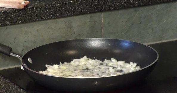 Como fazer pimentões recheados com carne moída e arroz - Passo 2